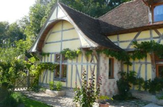 MAISON À SAINT LÉGER